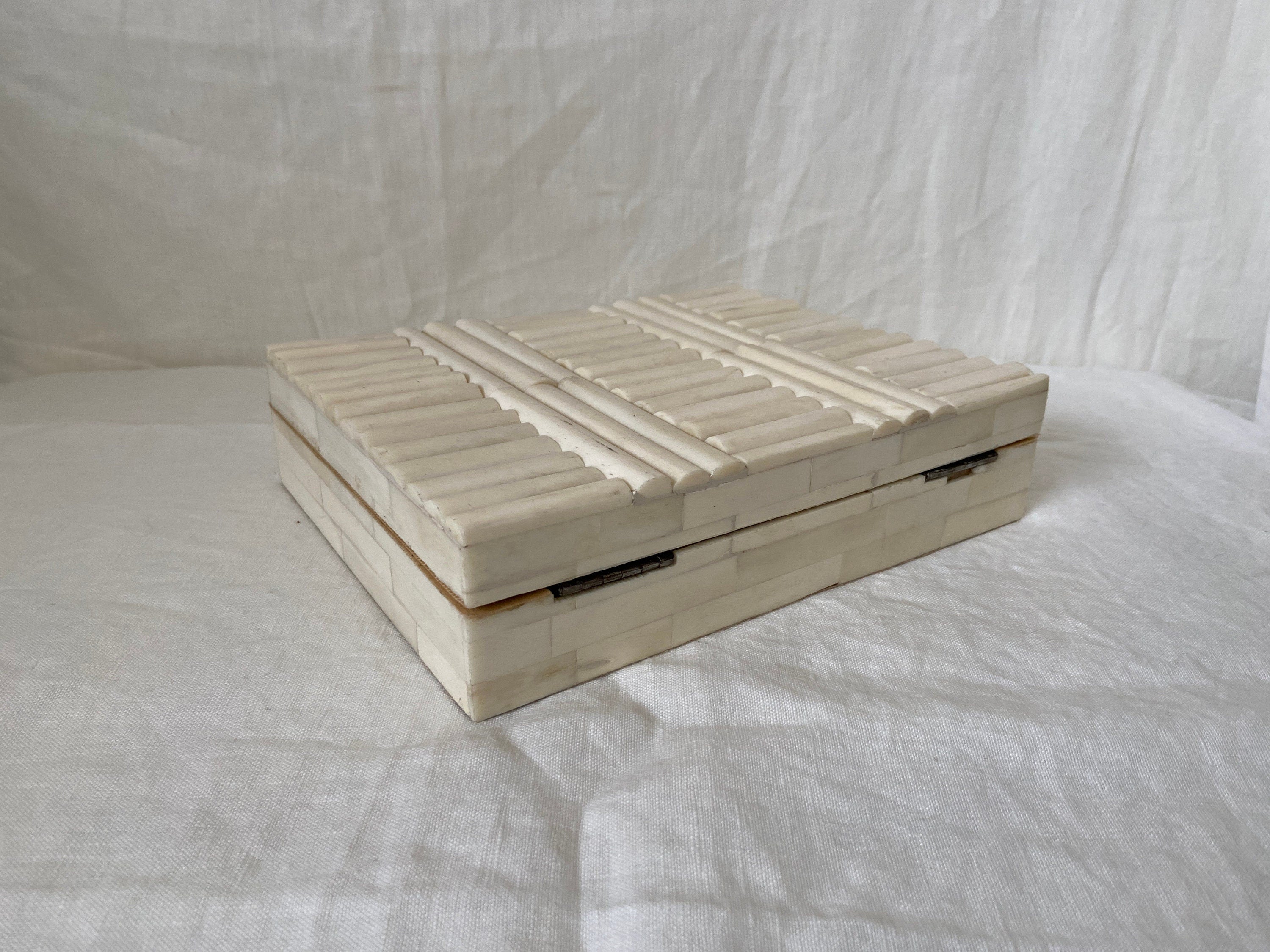 White/Ivory Box