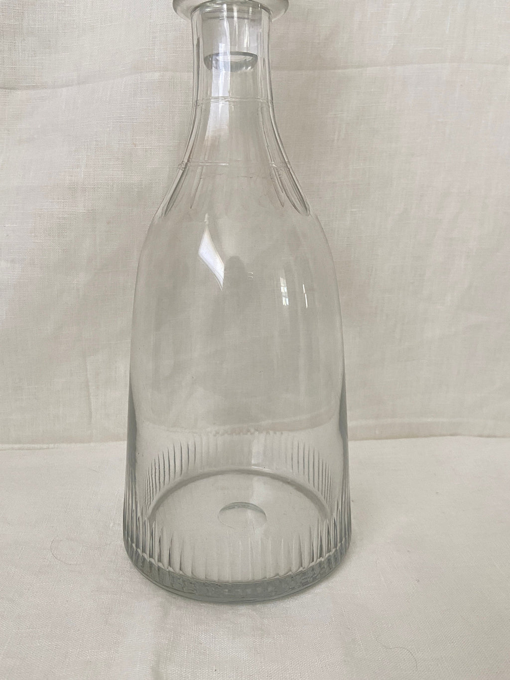 Glass Decanters with Stoppers