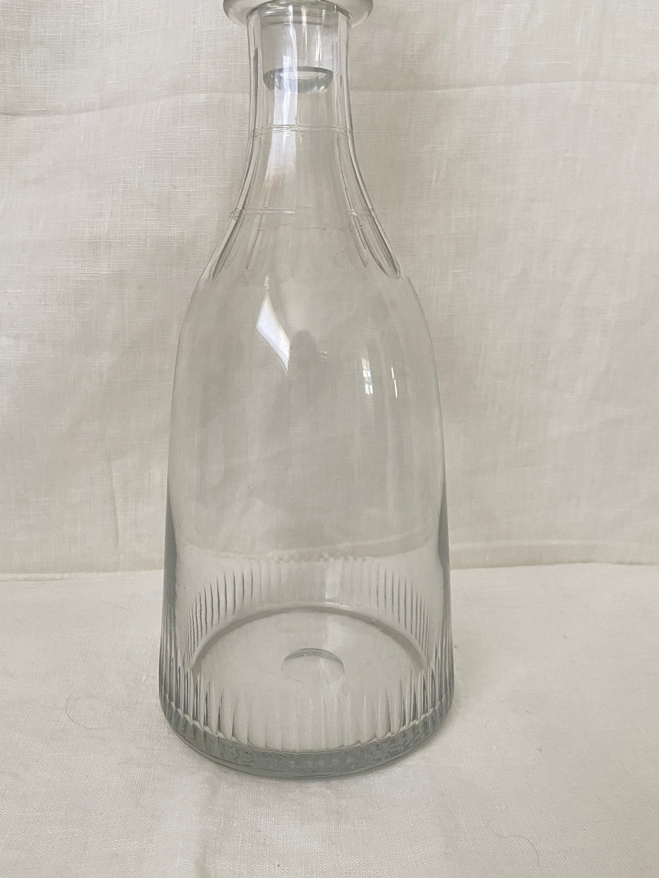Glass Decanters with Stoppers