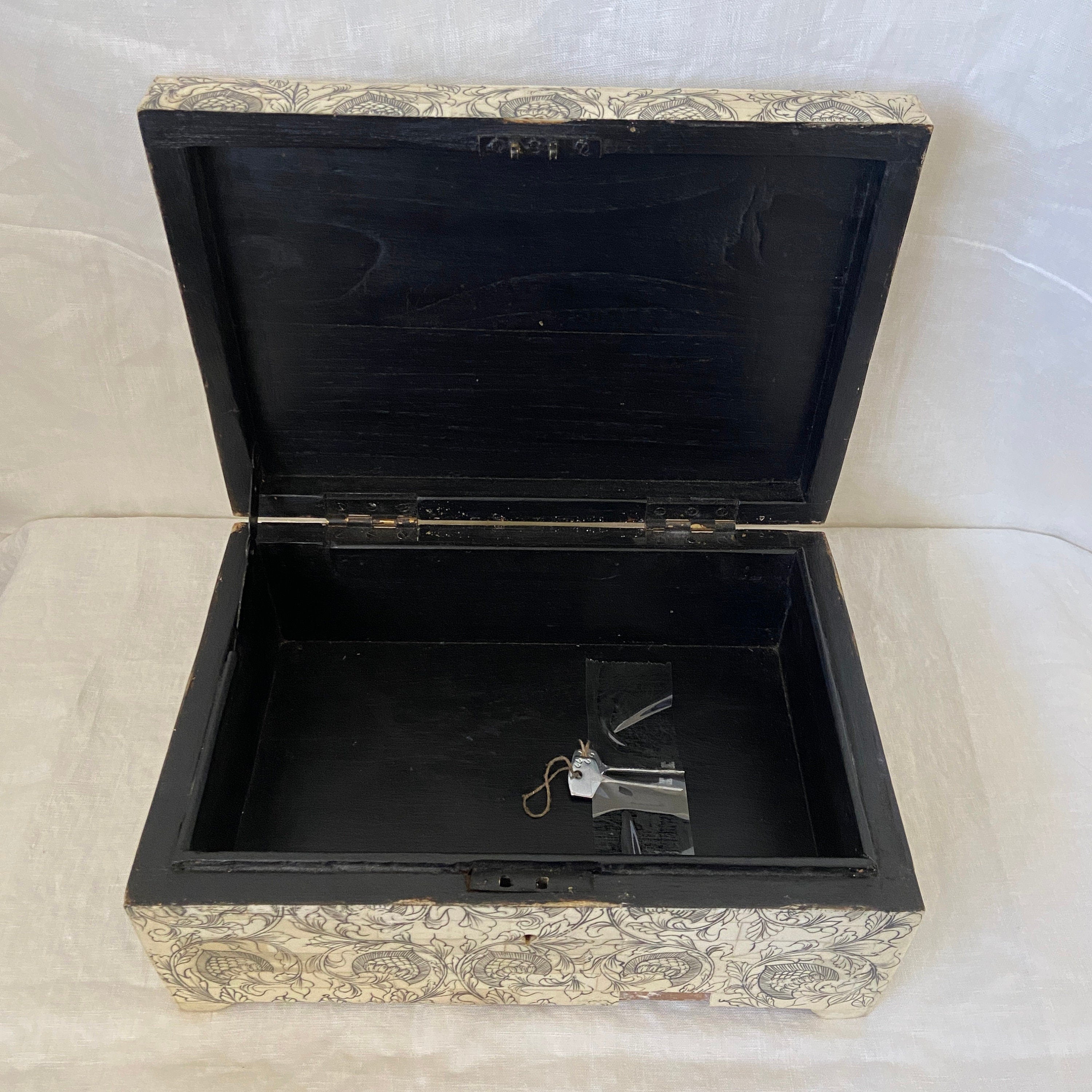 Black and White Floral Print on Ivory Box