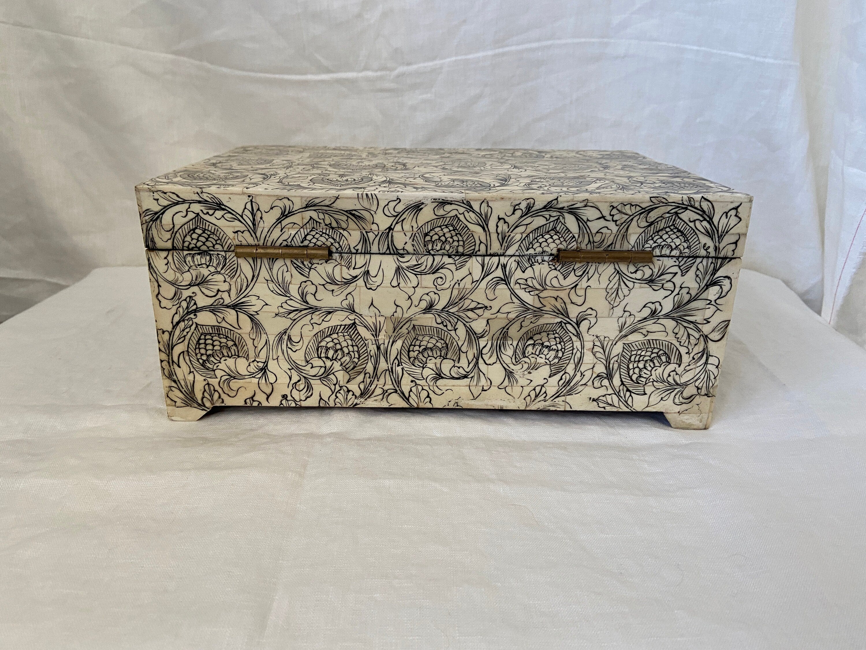 Black and White Floral Print on Ivory Box