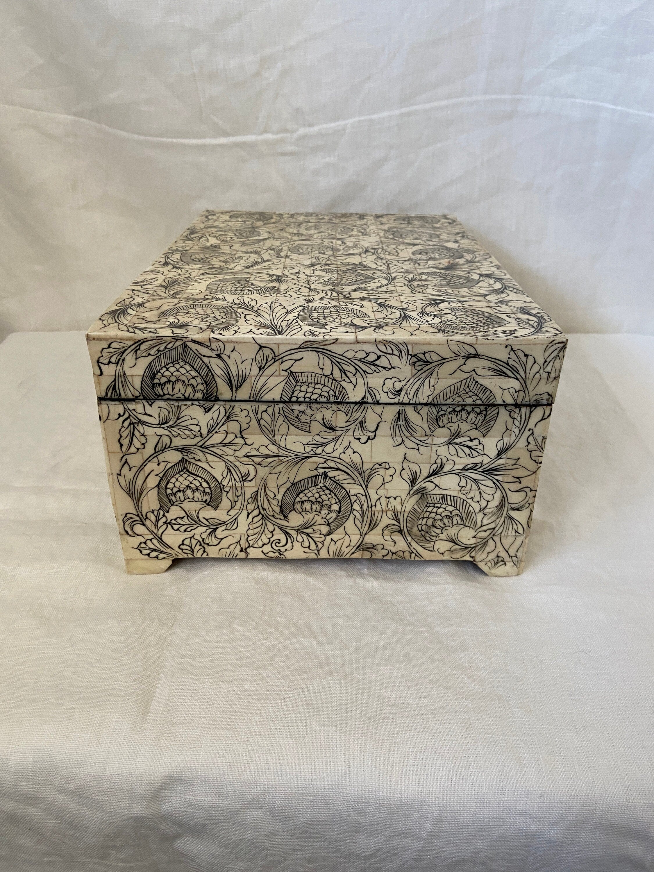 Black and White Floral Print on Ivory Box