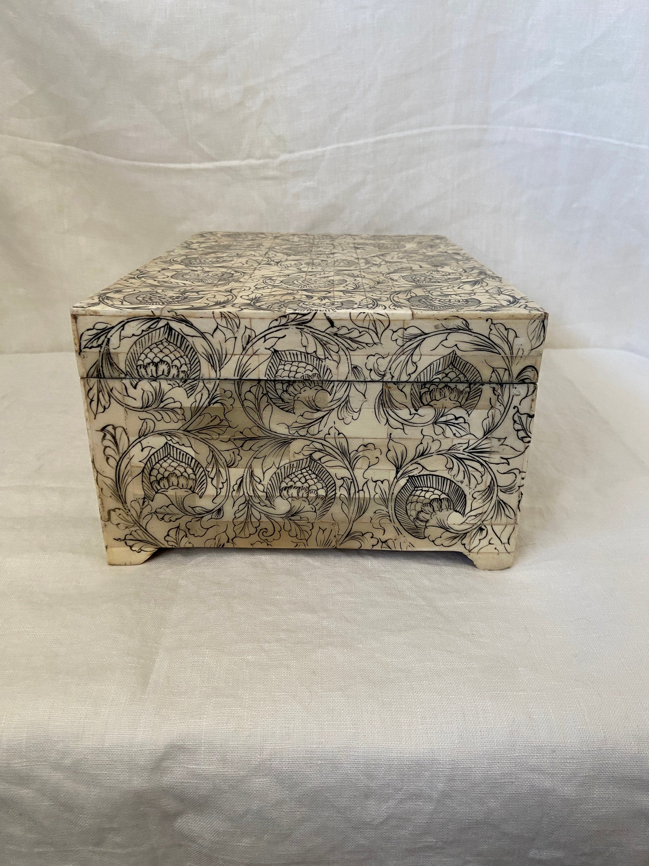 Black and White Floral Print on Ivory Box